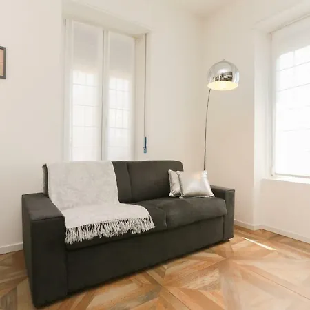 The Rent - Modern Near Bocconi *